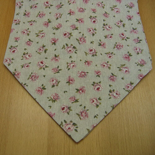 Tischläufer (sF) Canvas natur (Leinenlook) mit kleinen Rosen (30x100)