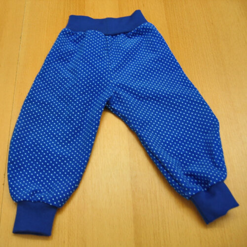 Kinderhose Feincord 68 blau mit Punkten