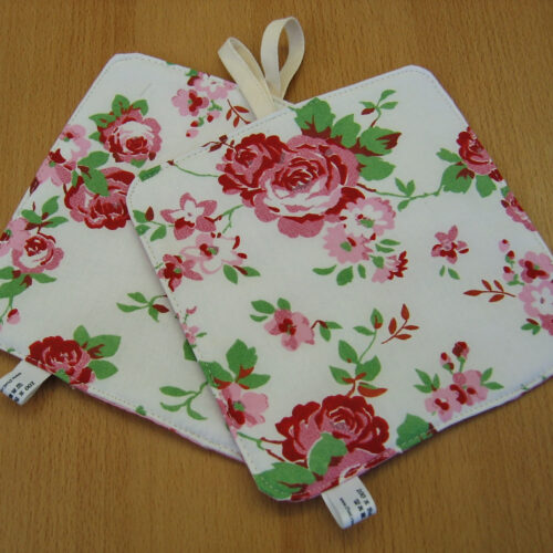 Topflappen (Paar) Baumwolle weiß mit Rosen